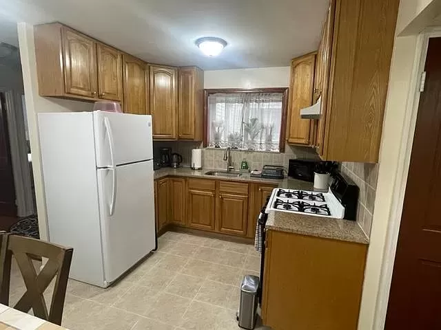 House for Rent in Canarsie New York, Brooklyn