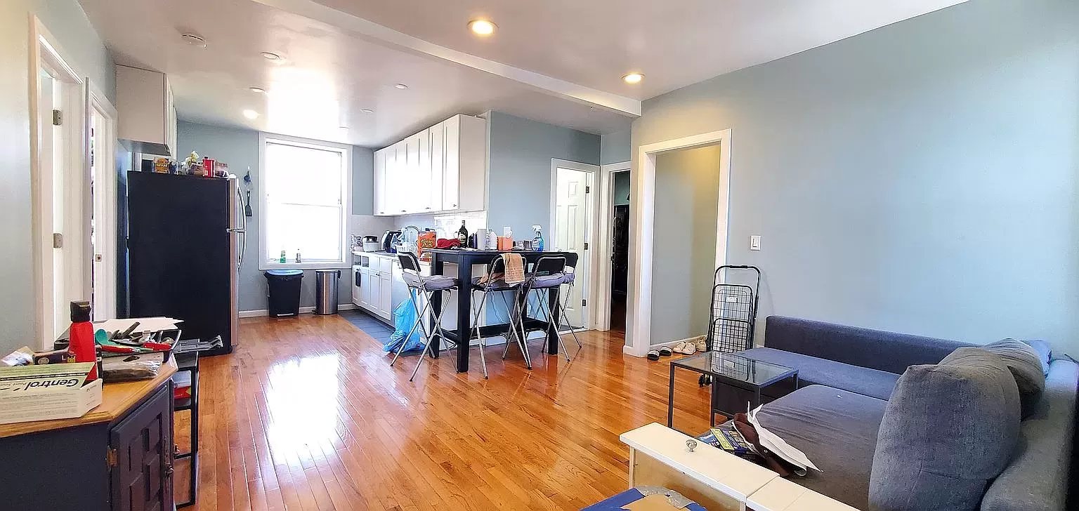 Apartment for Rent in Belmont, New York Bronx