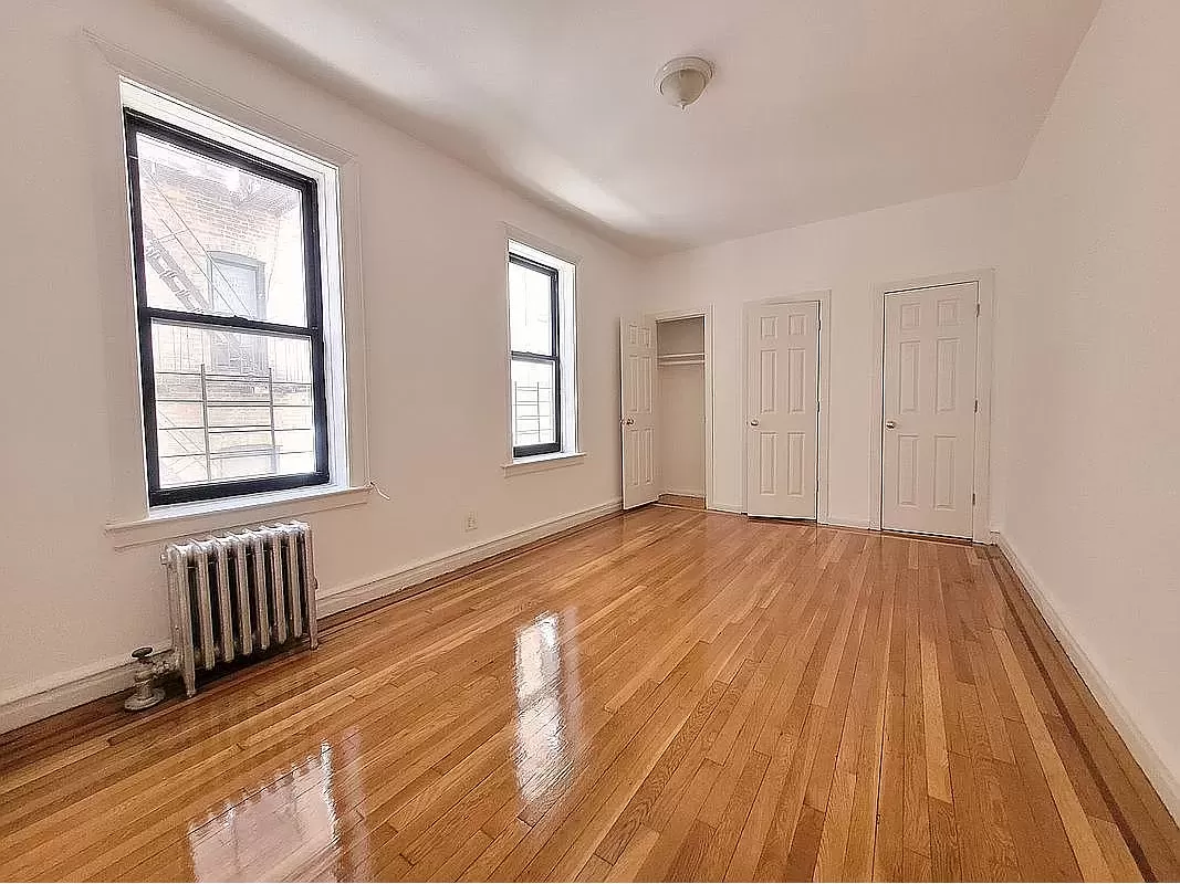 Apartment for Rent in Tremont, New York Bronx