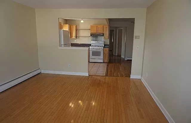 Apartment for Rent in Edenwald, New York Bronx