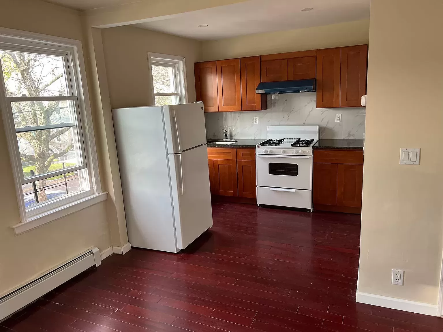 Apartment for Rent in Bellerose Manor, NY Queens