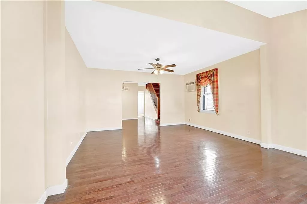Apartment for Sale in Park Hill, New York Staten Island