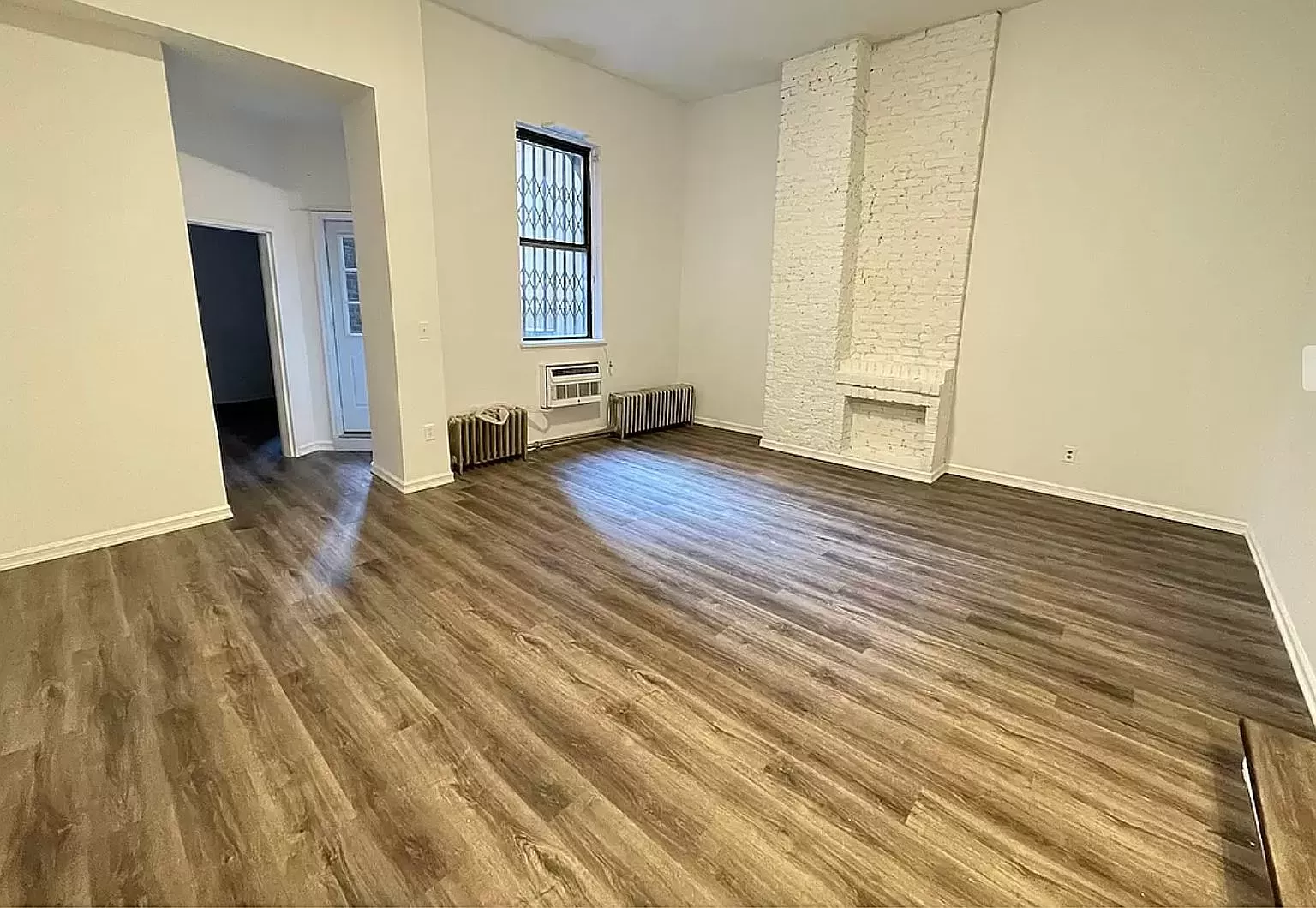 Apartment for Rent in Garment District, Manhattan NY