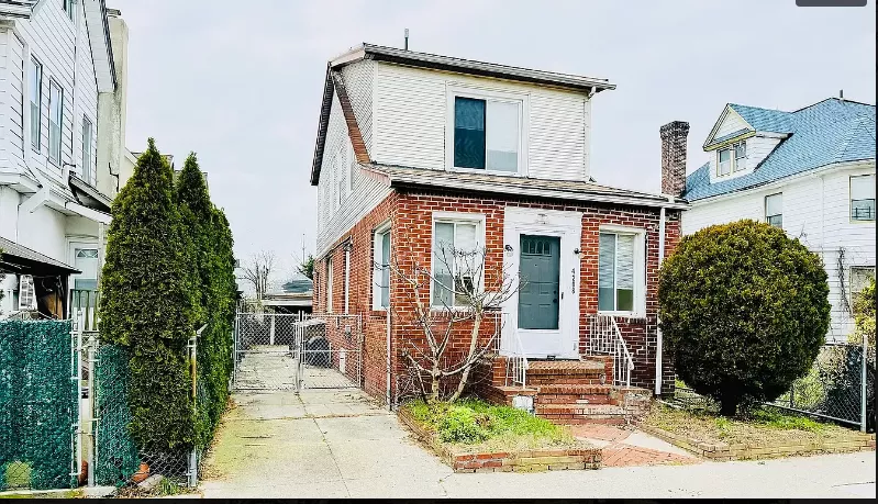 House for Sale in Seagate Brooklyn, NY