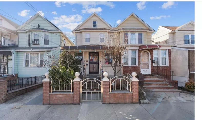 House for Sale in Queens Kew Gardens, NY