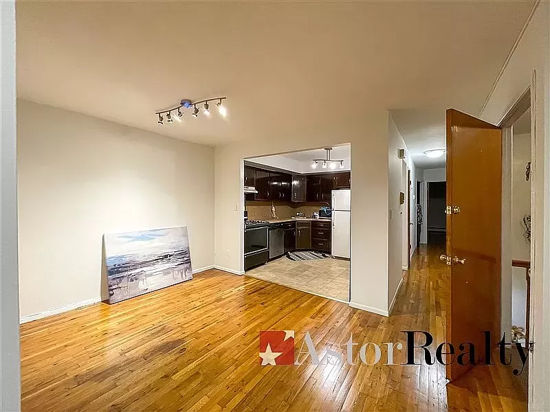 Apartment for Rent in Middle Village, Queens NY