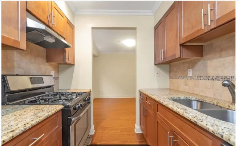 Apartment for Rent in Queens Kew Gardens, NY