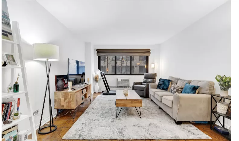 House for Sale in Manhattan Union Square,  NY