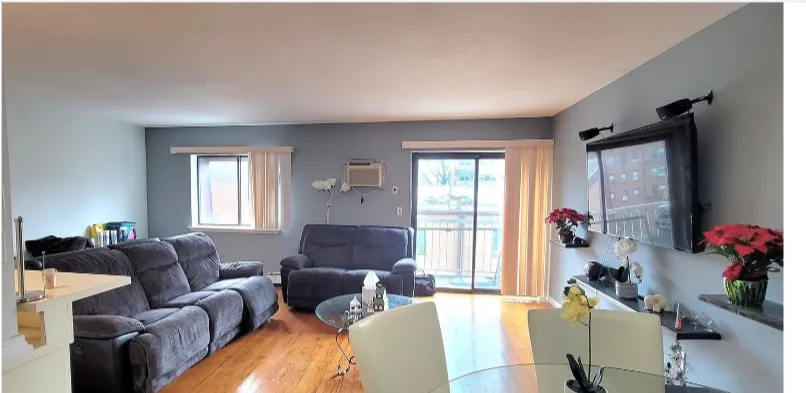 House for Sale in Queens Jamaica Estates, NY